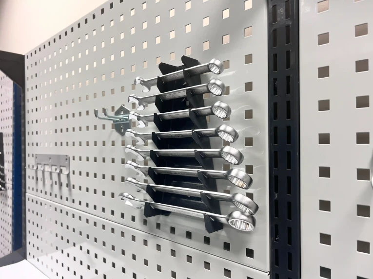 Верстак CTR 1832.S123.13-2F купить в Северодвинске Верстак CTR 1832.S123.13-2F купить в Северодвинске