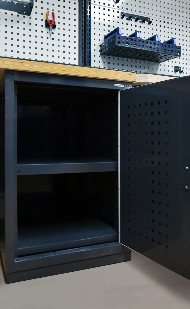 Верстак FBK 205.37.4-2F купить в Северодвинске Верстак FBK 205.37.4-2F купить в Северодвинске