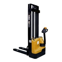 Штабелер электрический самоходный ES-15-15 ES (1500 кг; 3,6 м; 24В / 125Ач) SMARTLIFT (SMART) Штабелер электрический самоходный ES-15-15 ES (1500 кг; 3,6 м; 24В / 125Ач) SMARTLIFT (SMART)