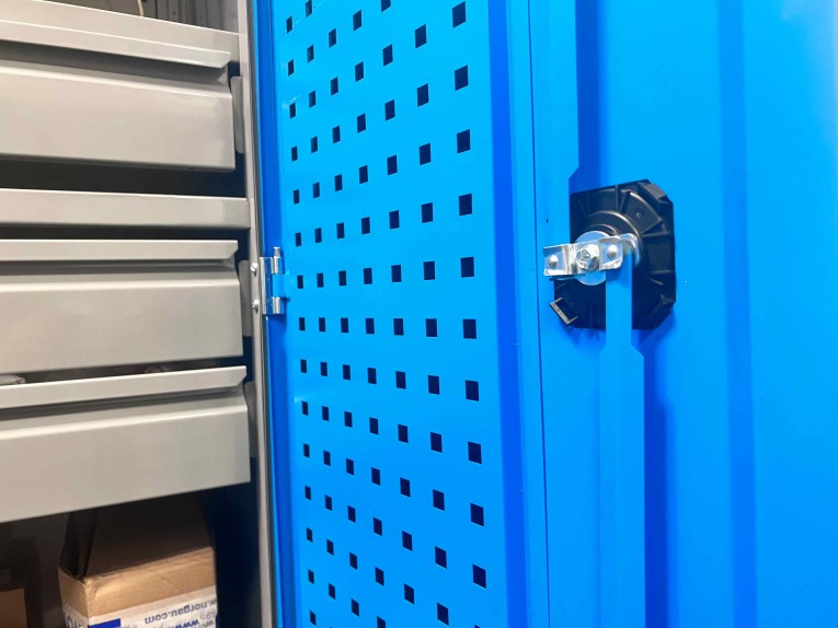 Шкаф инструментальный TNC 100.B2.S2 купить в Северодвинске Шкаф инструментальный TNC 100.B2.S2 купить в Северодвинске