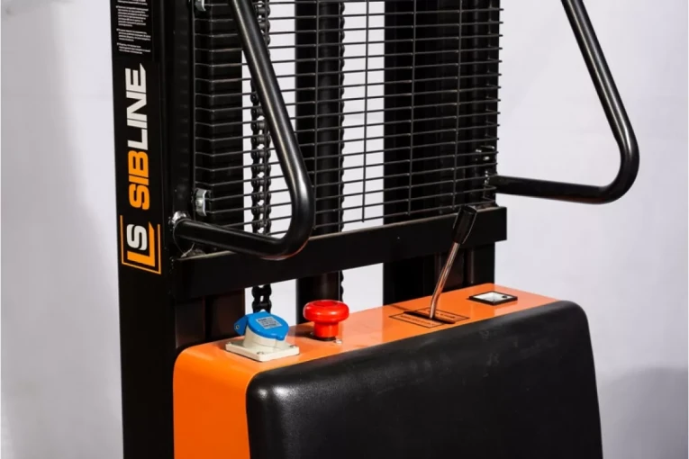Штабелер с электроподъемом 1 т - 2 м Вилы: 1100 , Гелевая АКБ, SPN1020 SIBLINE купить в Северодвинске Штабелер с электроподъемом 1 т - 2 м Вилы: 1100 , Гелевая АКБ, SPN1020 SIBLINE купить в Северодвинске