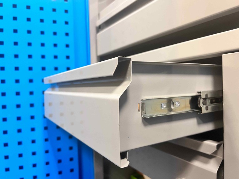 Шкаф инструментальный TNC 180.S3 купить в Северодвинске Шкаф инструментальный TNC 180.S3 купить в Северодвинске