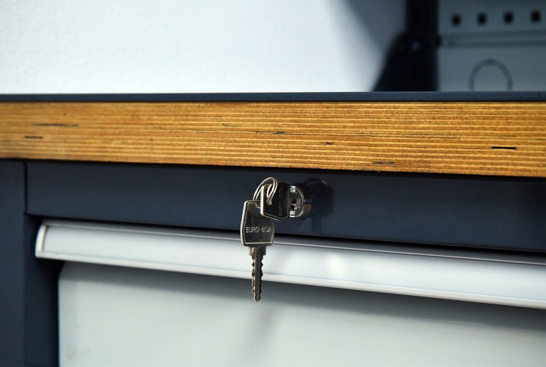 Верстак FBK 205.57.4-2F купить в Северодвинске