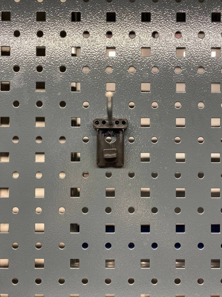 Крючок 100 мм купить в Северодвинске Крючок 100 мм купить в Северодвинске