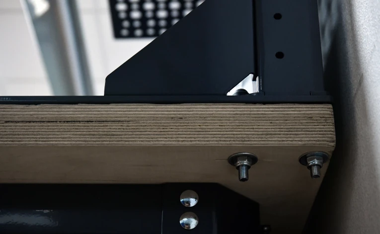 Верстак MCN 1552.S799-2 купить в Северодвинске Верстак MCN 1552.S799-2 купить в Северодвинске