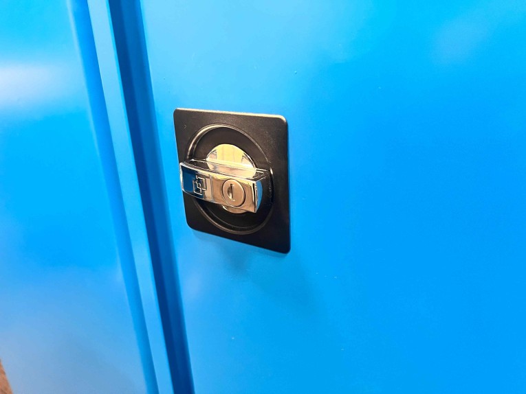 Шкаф инструментальный TNC 181.4B1.2S1 купить в Северодвинске Шкаф инструментальный TNC 181.4B1.2S1 купить в Северодвинске