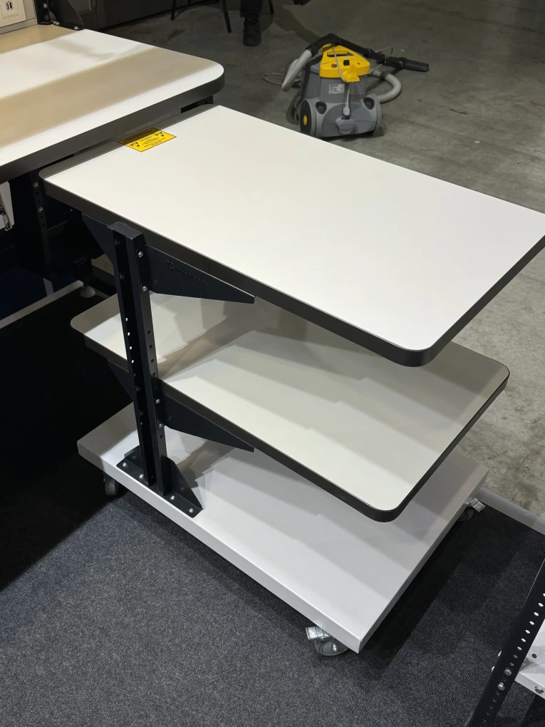 Подкатной антистатический стол SPC A купить в Северодвинске Подкатной антистатический стол SPC A купить в Северодвинске