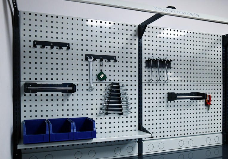 Верстак FBK 1551.16.3-1 купить в Северодвинске Верстак FBK 1551.16.3-1 купить в Северодвинске