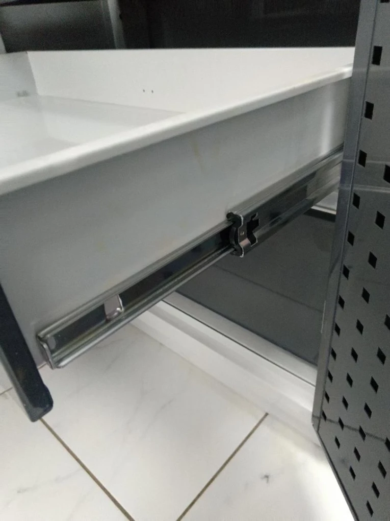 Шкаф инструментальный FBK 20 P.3S купить в Северодвинске Шкаф инструментальный FBK 20 P.3S купить в Северодвинске